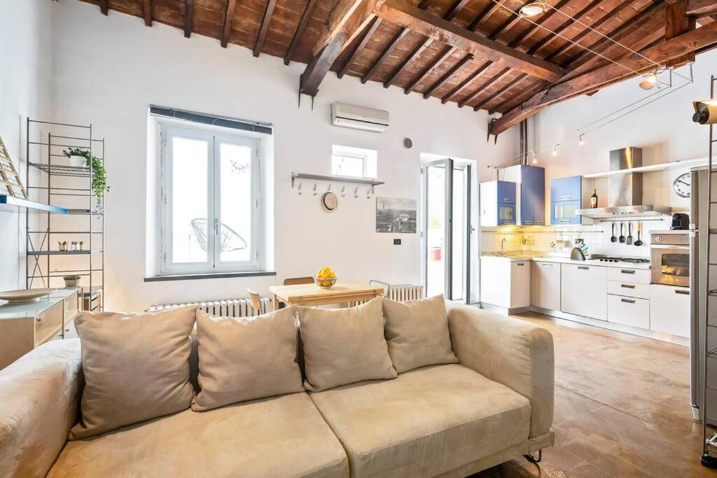 フィレンツェBright House With Terrace In Santa Croceアパートメント エクステリア 写真